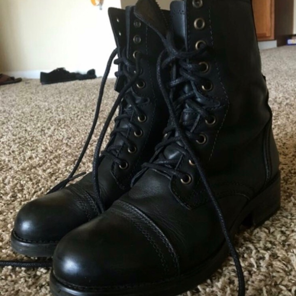 Steve Madden Troopa Boots